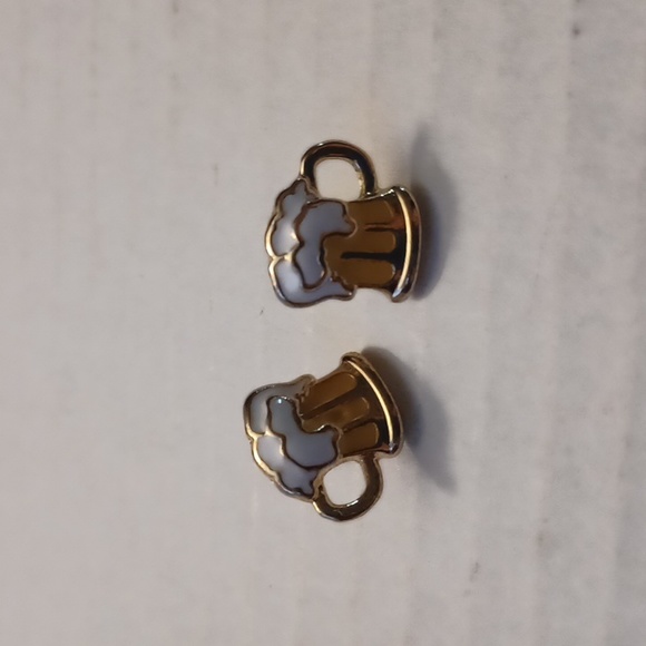 4/$40 New Cartoon Beer Mugs Stud Earrings - Picture 4 of 6